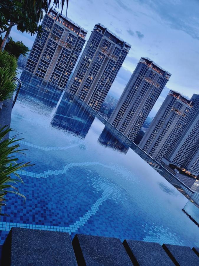Pavilion 2 Revo L Rooftop Swimming Pool Ls15 Куала-Лумпур Екстер'єр фото
